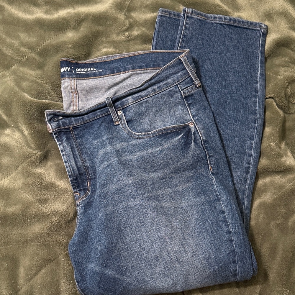 Old Navy Women’s Mid Rise Straight Jean
